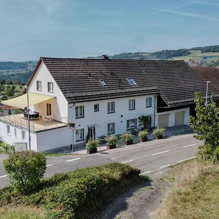 Wohnung Mit 6 Schlafzimmern Fuer 12 Gaeste Und Mehr Waldshut-Tiengen Exterior foto